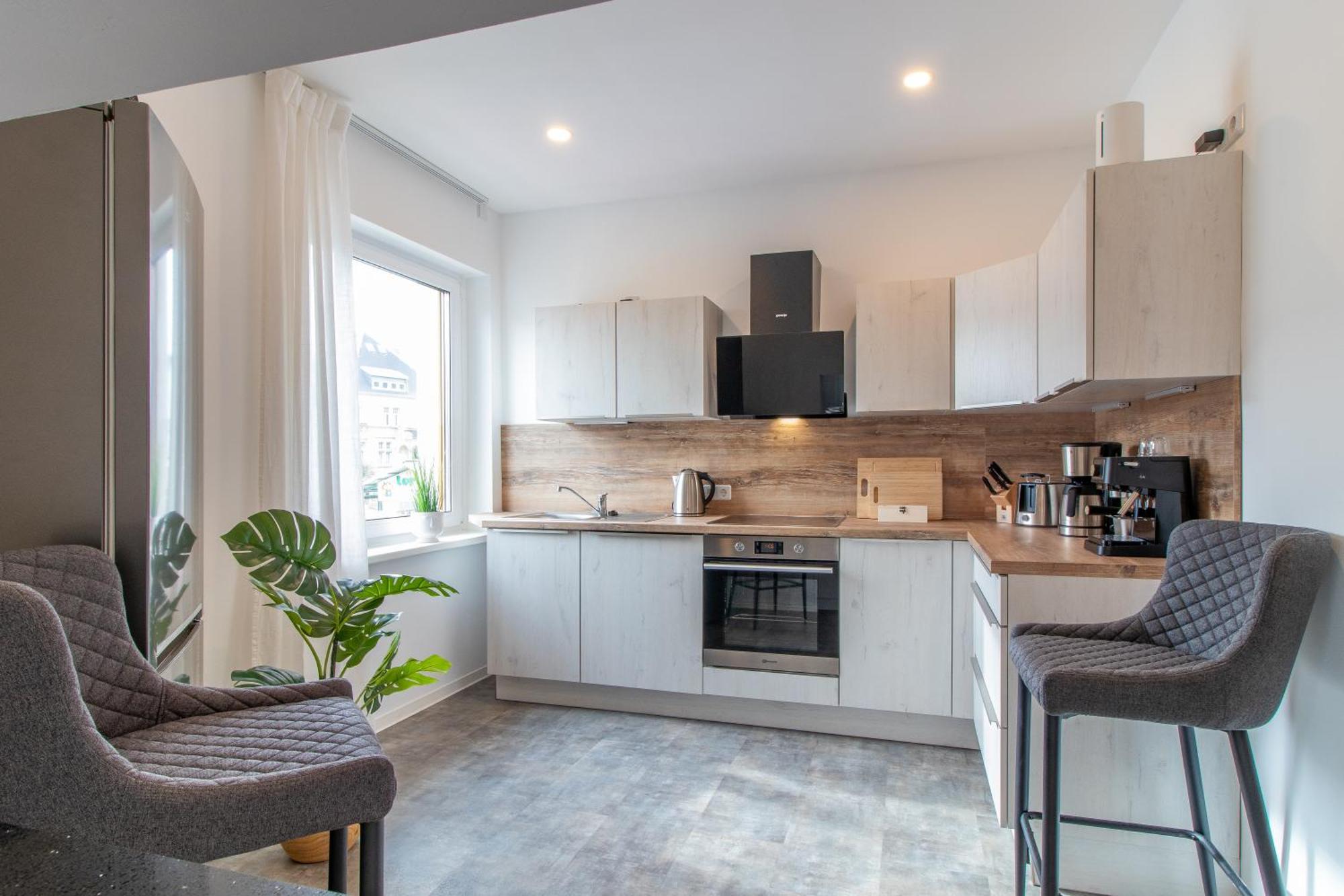 Stilvolles City-Apartment I Netflix I Wlan L Stellplatz I Zentral Schwarzenberg  Exterior foto